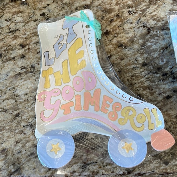 Meri meri plates and napkins - Picture 1 of 4